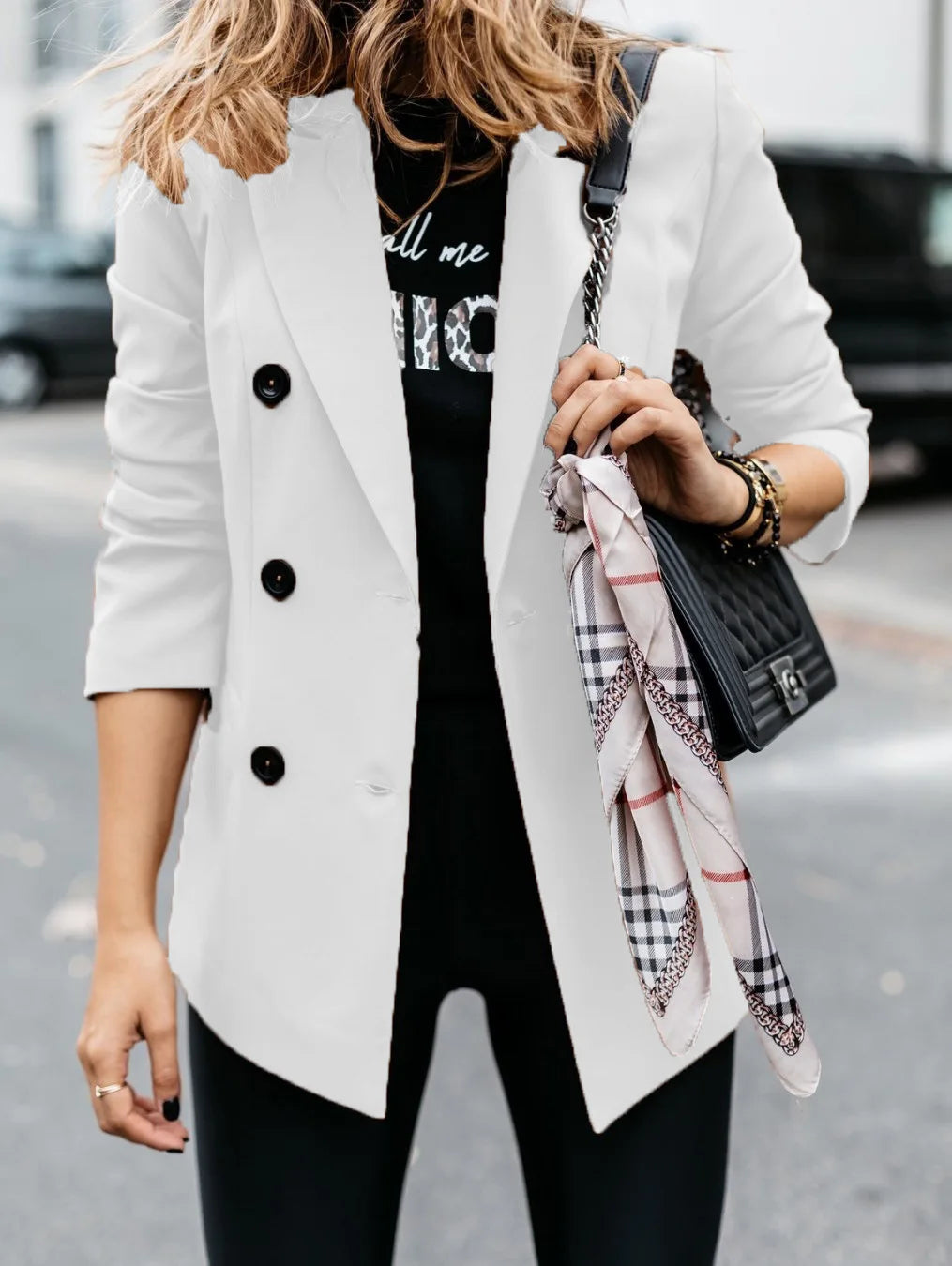 SABRINA | DOBBELT KNAPPET LANG BLAZER